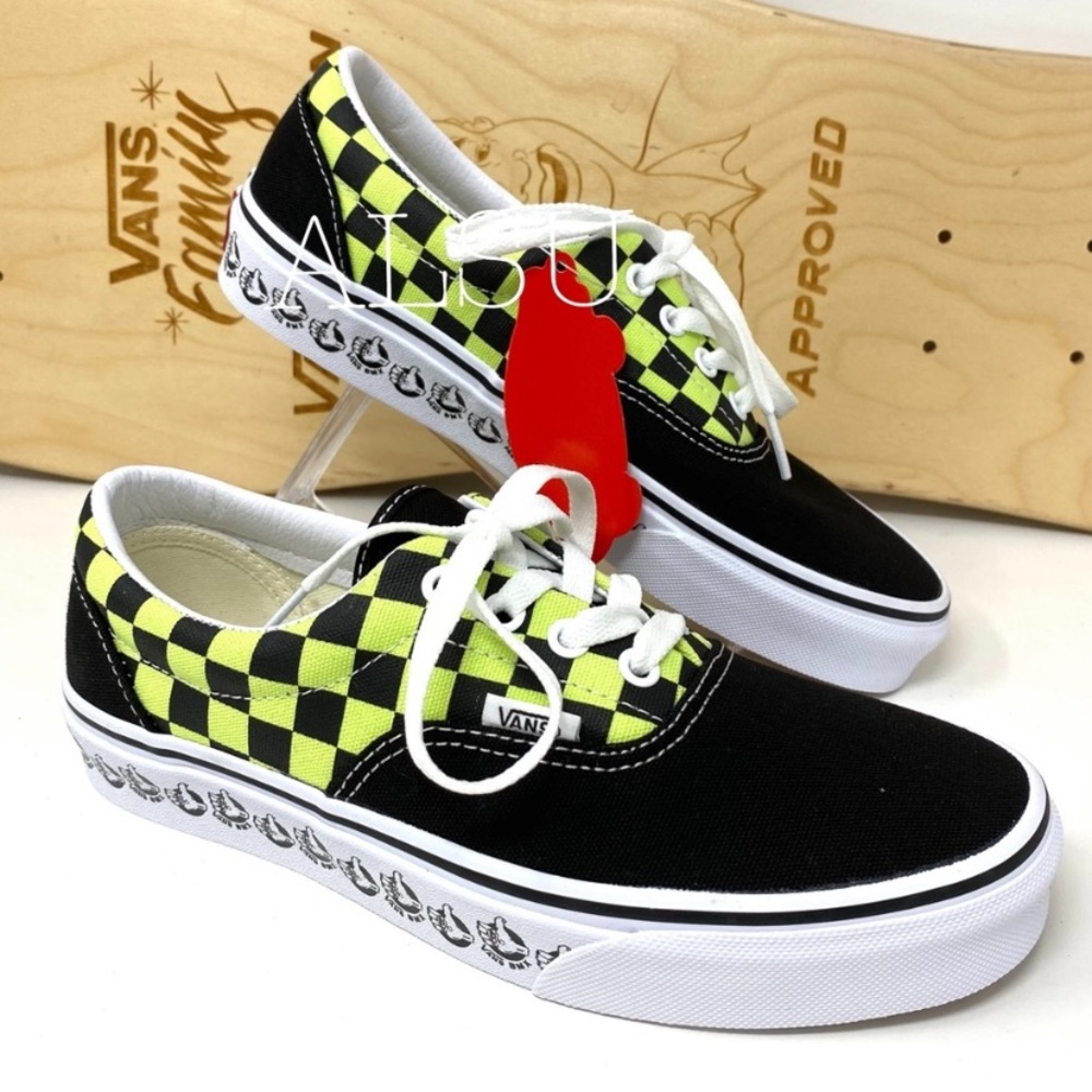 New vans still in box size 7 women